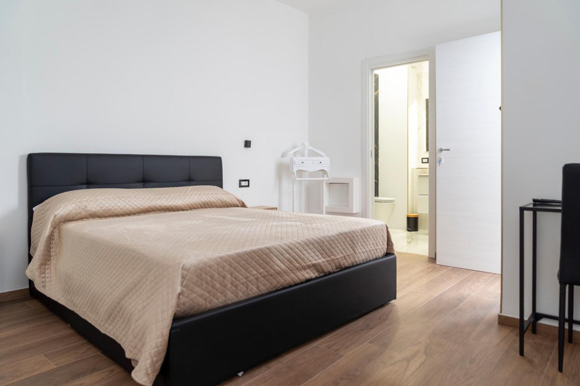 La Corte Guest House Bari Buitenkant foto