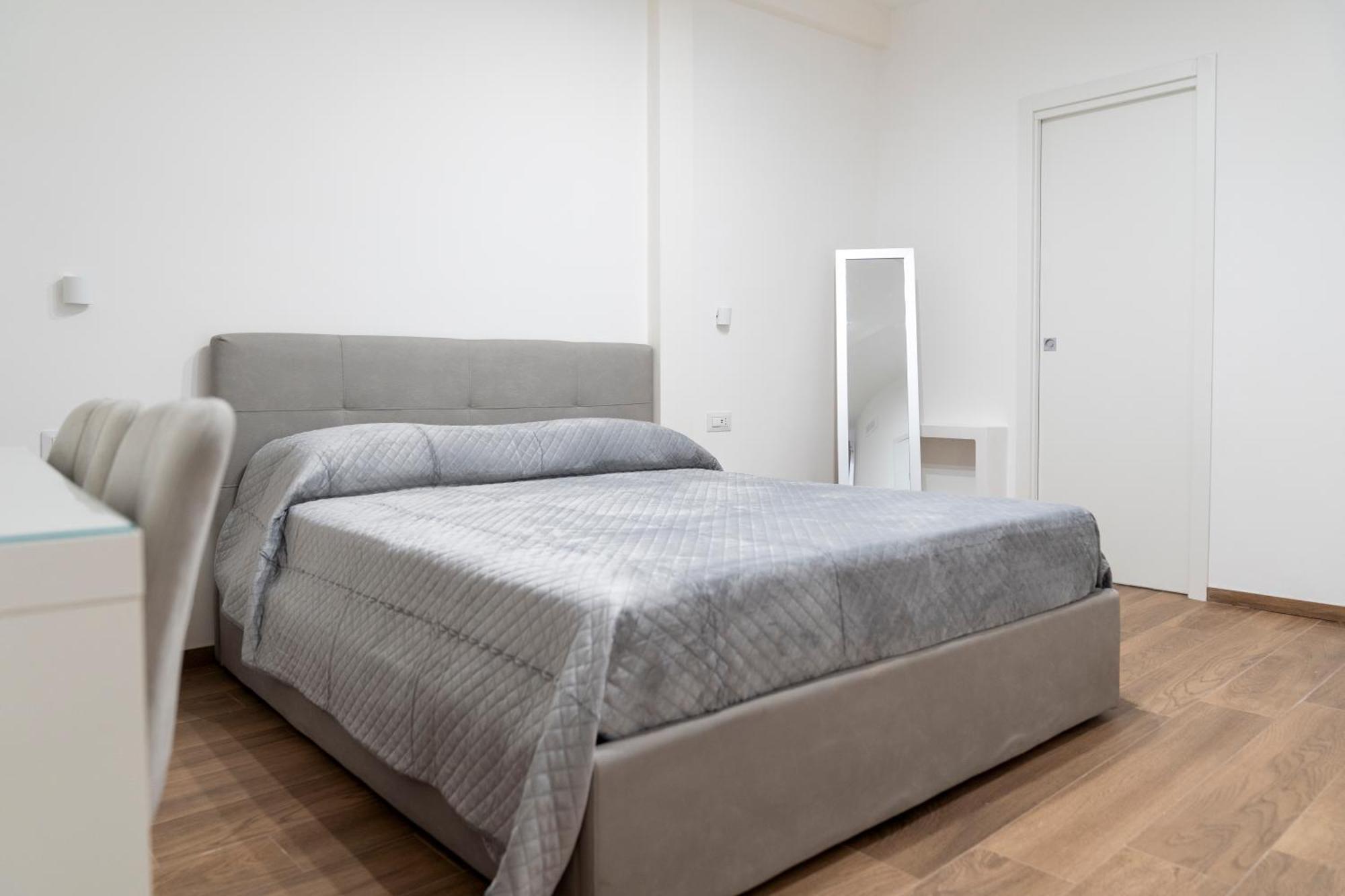 La Corte Guest House Bari Buitenkant foto