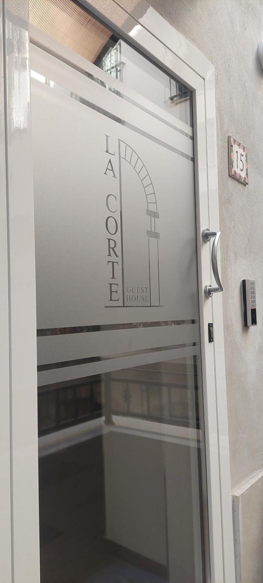 La Corte Guest House Bari Buitenkant foto